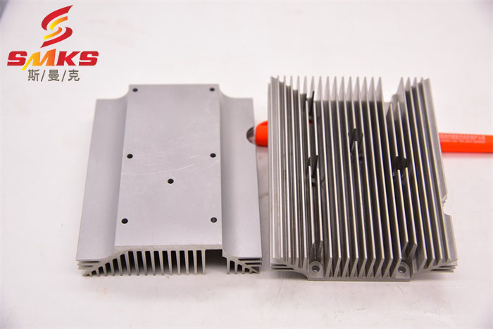  磨粒流<a href='http://520fjw.com' target='_blank'><u>微孔拋光機(jī)</u></a>
